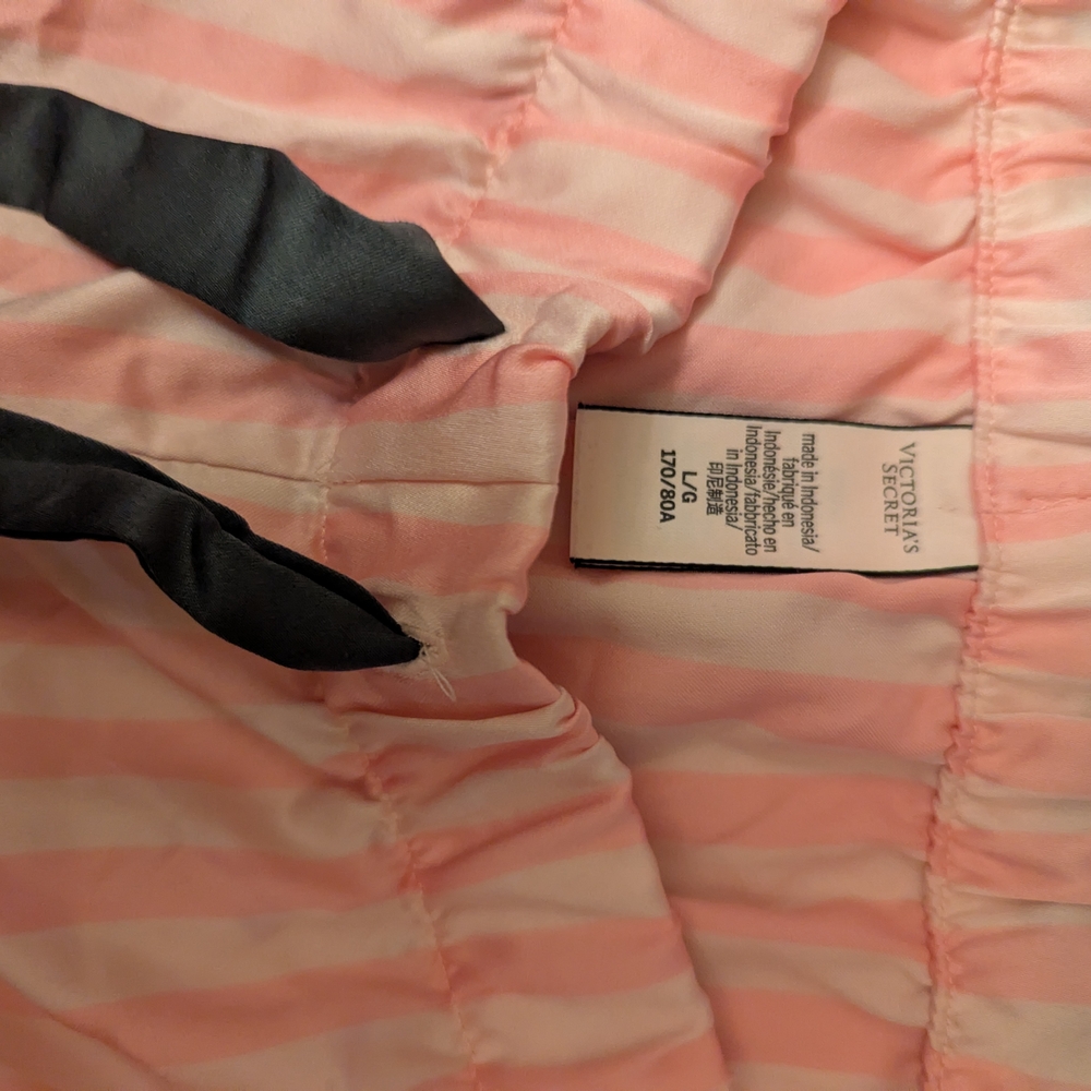 Victoria's Secret Pink and Black Pajama Set - Picture 4 of 5